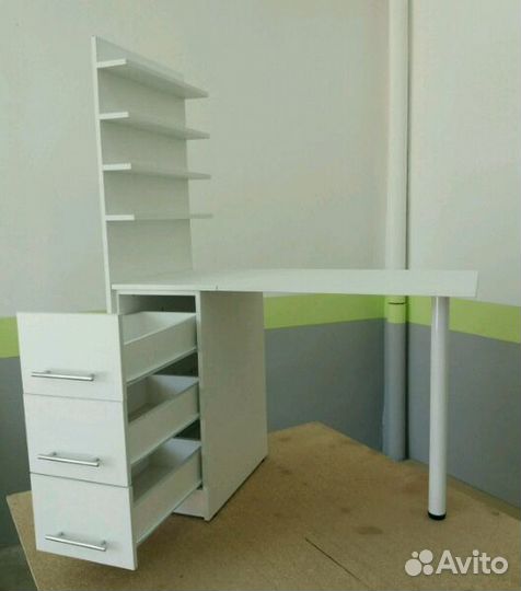 Маникюрный стол складной SS-01