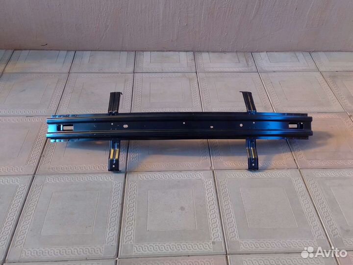 Продам усилитель заднего бампера хундай Солярис