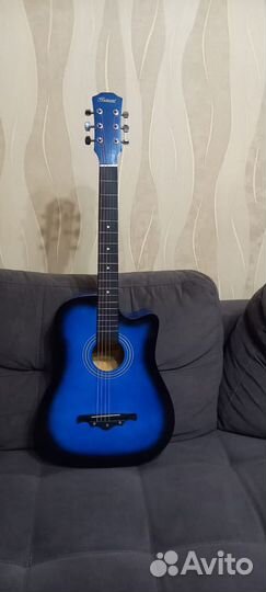 Акустическая гитара