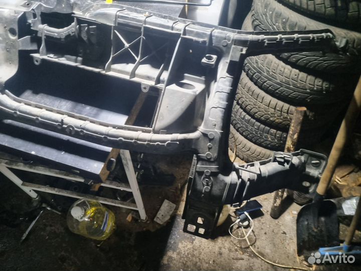 Рамка радиатора Форд Транзит 2014-2023