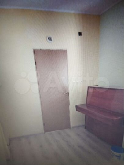 Комната 21 м² в 2-к., 1/2 эт.