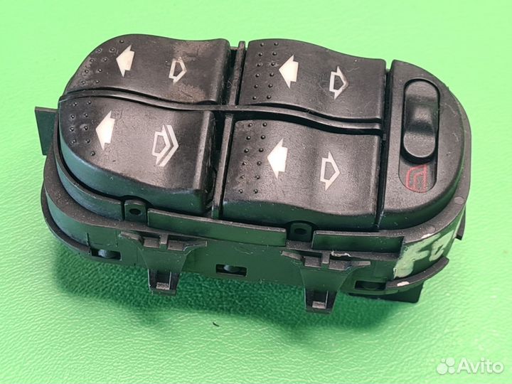 Блок управления стеклоподъемниками Ford Focus I