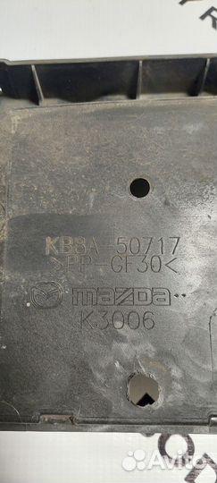 Крепление решетки радиатора Mazda CX-5 KB8A50717