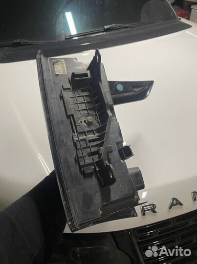 Фонарь задний левый Range Rover l405 SVA