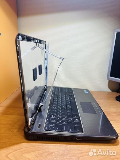 Арт.1093 Ноутбук Dell Inspiron N5010 на запчасти
