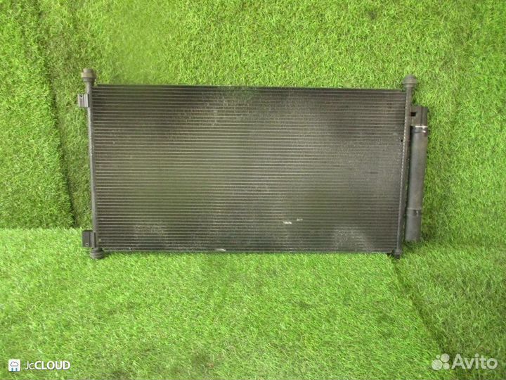 Радиатор кондиционера на honda stream RN6 R18A