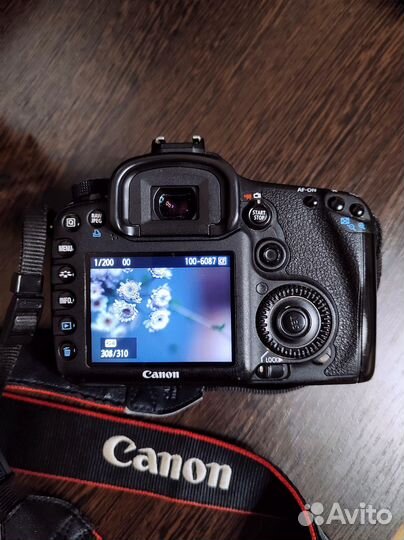 Зеркальный фотоаппарат canon 7d