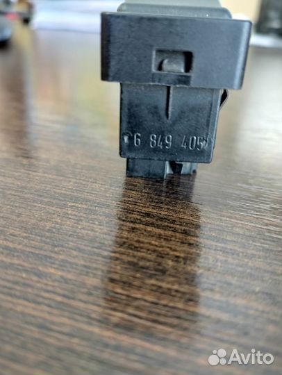 Кнопка обогрева стекла и зеркал Volvo 850 Вольво