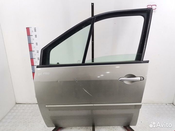 Дверь передняя для Renault Scenic 2 801015506R