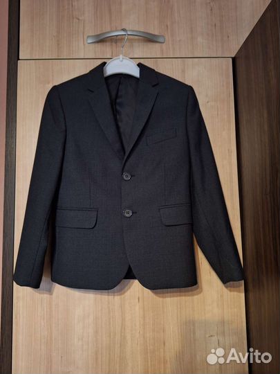 Школьный костюм