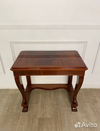 Антикварная консоль Россия