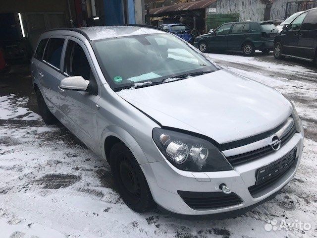 Разбор на запчасти Opel Astra H