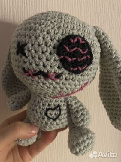 Вязаный заяц в стиле вуду / Vodoo bunny