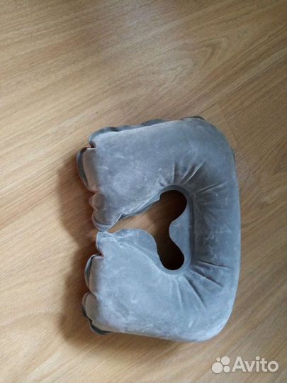 Подушка для путешествий