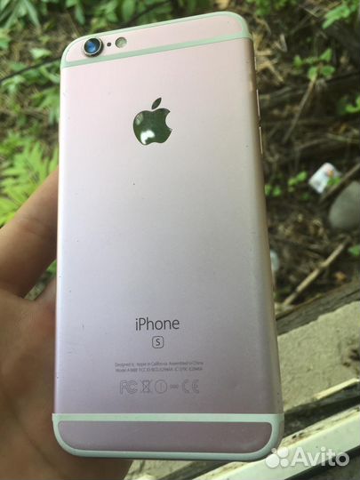 Телефон iPhone 6s