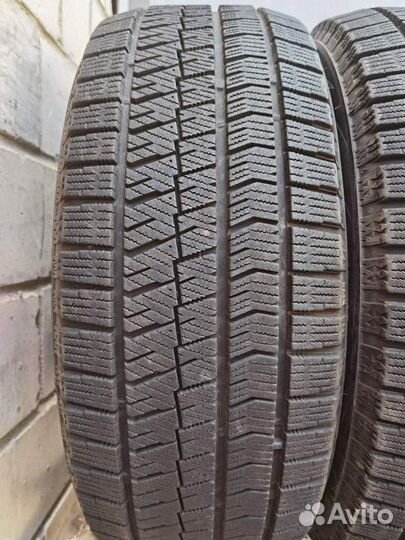 Bridgestone Blizzak VRX2 205/55 R16 97H