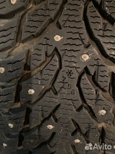 Nokian Tyres Hakkapeliitta 9 SUV 245/45 R20