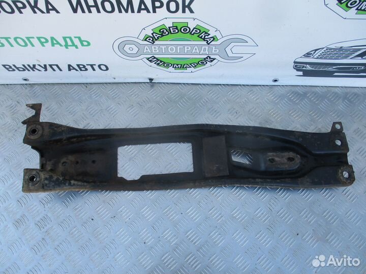 Балка передняя продольная Mazda Demio 2000г