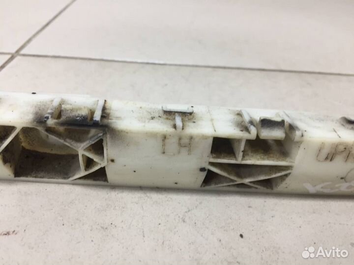 Направляющая заднего бампера левая Infiniti EX/QX5