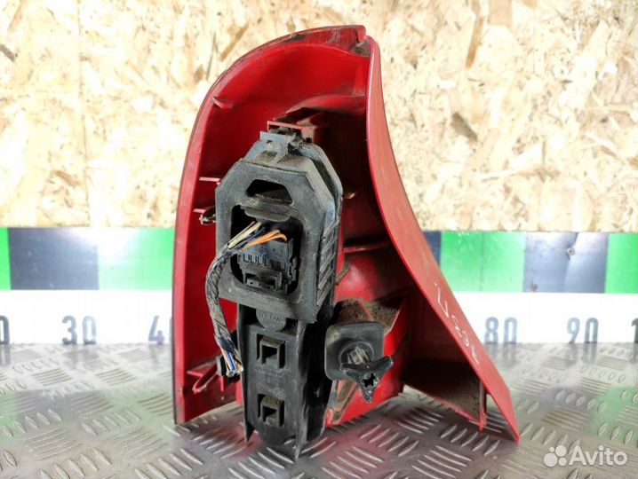 Фонарь задний правый Renault Clio 1998-2008