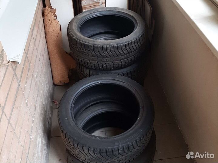 Continental ContiIceContact 235/45 R17 97