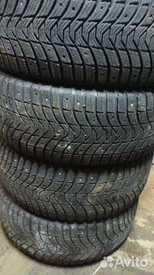 Michelin X-Ice North 3 235/50 R17