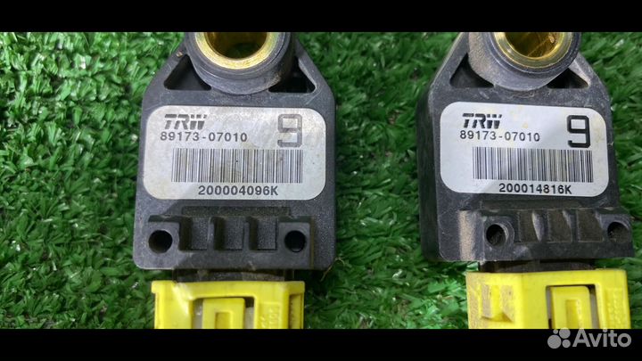 Датчик удара Toyota Camry XV40 09173-07010