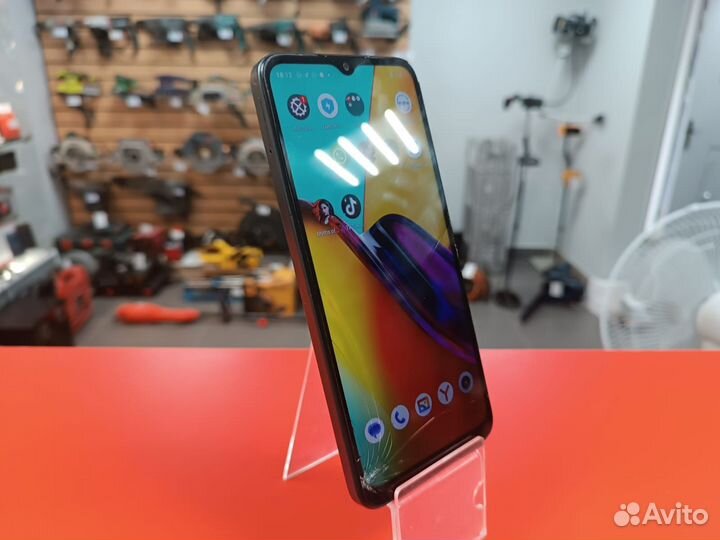 Смартфон Realme c30