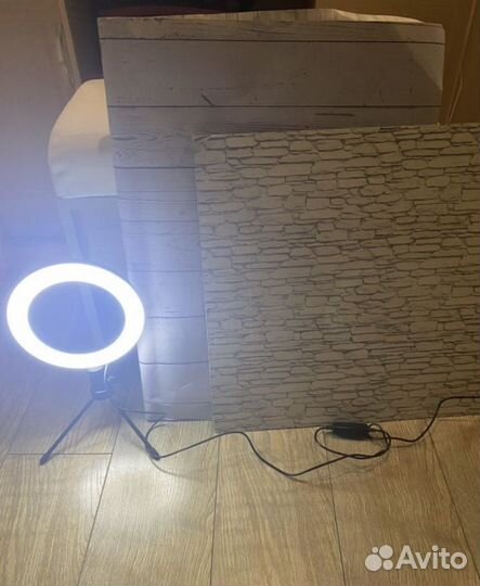 Кольцевая светодиодная лампа