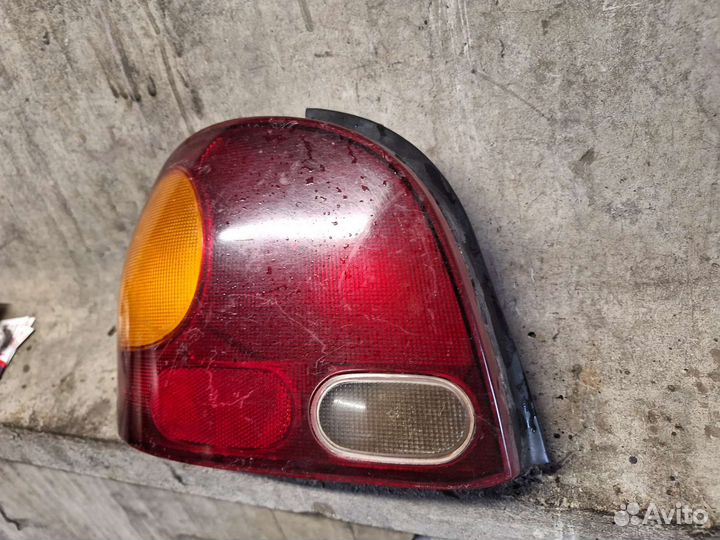 Задний левый фонарь hyundai accent 1