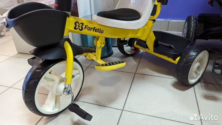 Трехколесный велосипед Farfello