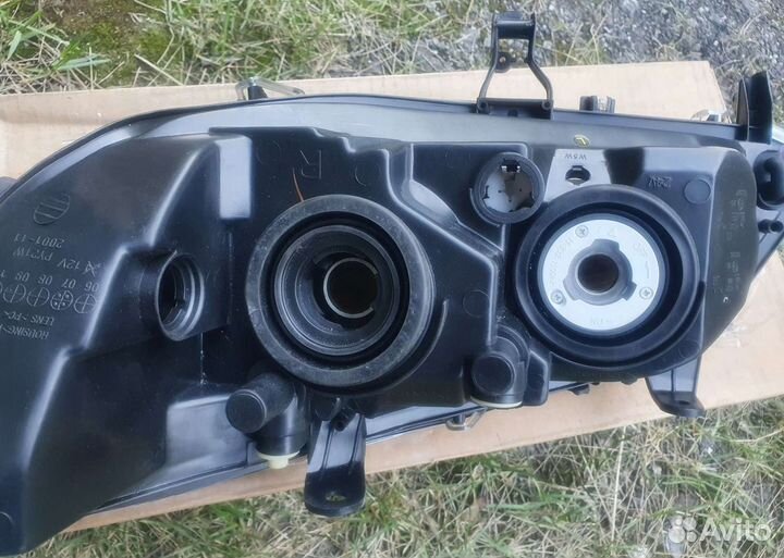 Фара правая Opel Zafira 1990-2005 Тайвань