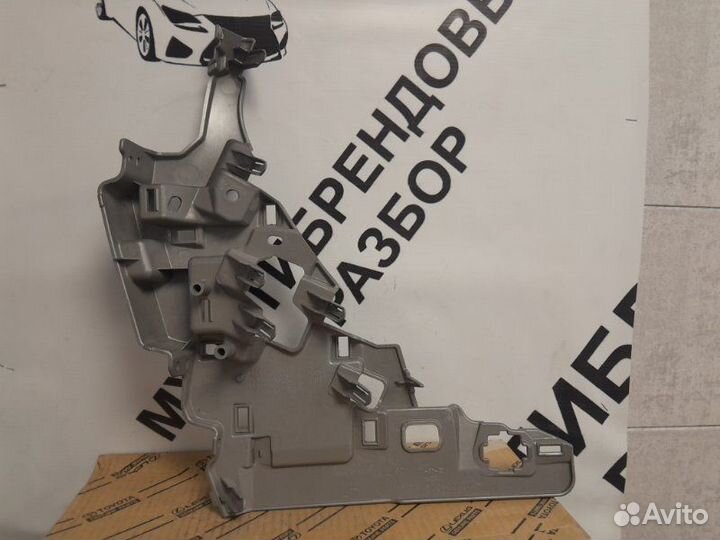 Накладка салона левая левая Toyota Land Cruiser