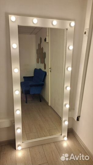 Зеркало с подсветкой