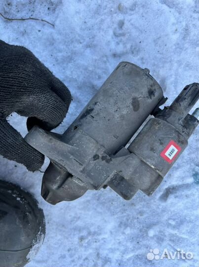 Стартер Toyota Verso 1.8 АКПП левый руль