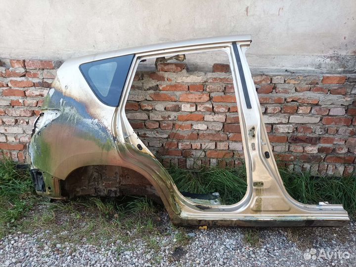 Стойка крыло Toyota Rav 4