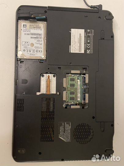 Ноутбук toshiba