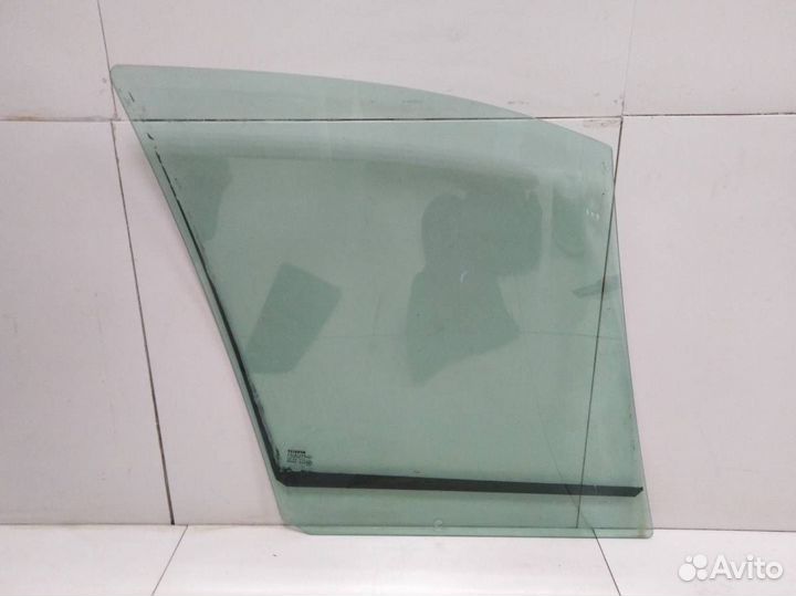 Стекло двери передней левой Renault Scenic 1 1999