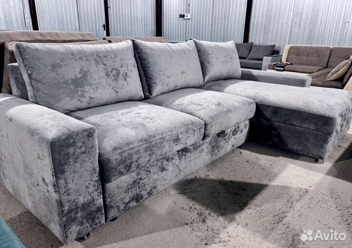 Большой угловой диван на заказ