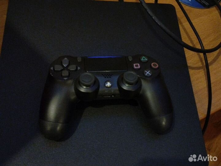 Sony playstation 4 slim