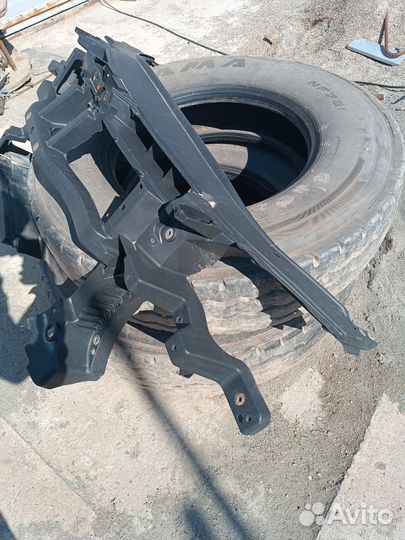 Телевизор VW passat B6 битый