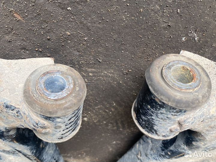 Передние рычаги mitsubishi outlander 3