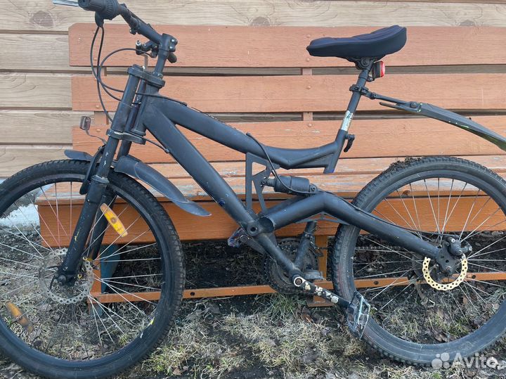 Велосипед гореый с амортизаторами