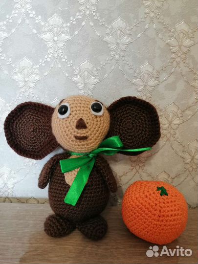 Игрушки, чебурашка