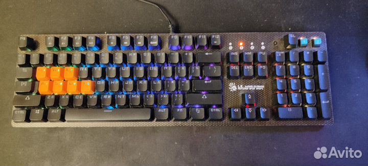 Игровая клавиатура A4tech Bloody B800