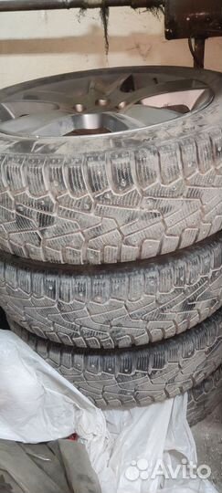 R17 Pirelli Ice Zero 215/55, PCD 5x100 DIA 56.1