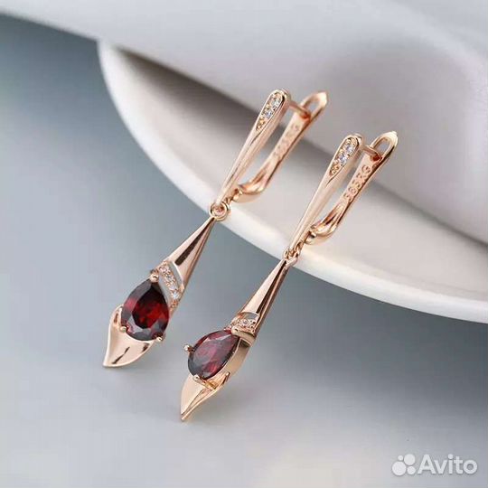 Серьги из циркония