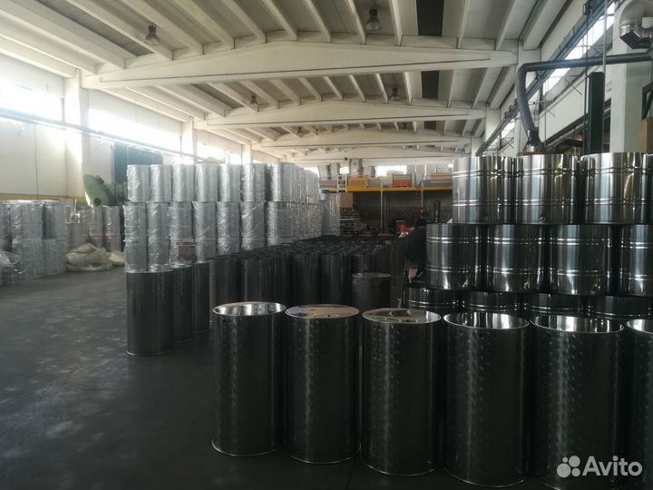 Бочка из нержавейки для брожения и хранения вина