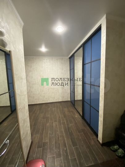 4-к. квартира, 110,8 м², 4/10 эт.