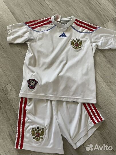 Футбольная форма 4-6 лет и футзалки